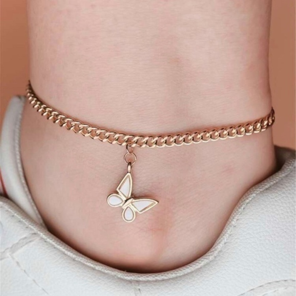 3/$30 💛 Butterfly Pendant Anklet